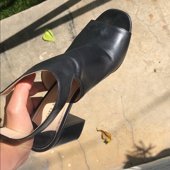 Prada Heels size 40 (although it says 40,5) - Picture 5 of 8
